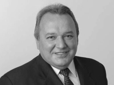 В Аргентині кандидат у депутати раптово помер від серцевого нападу під час дебатів у прямому ефірі