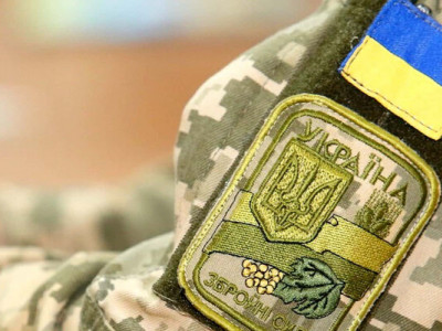 В Україні офіційно продовжили воєнний стан і мобілізацію — до 2026 року