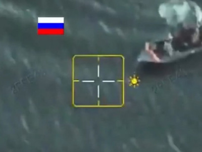 Дохлі кацапи злетіли у повітря: епічні кадри знищення човнів з ворожим десантом