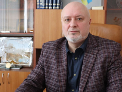 Стало відоме прізвище освітянина, який потрапив в корупційний скандал