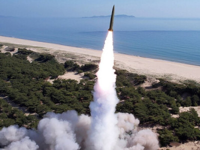 КНДР запустила балістичні ракети у бік Японського моря
