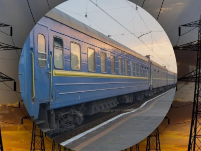 Які потяги затримуються після масованої атаки рф: УЗ оновила дані