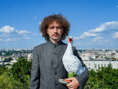 Комік Василь Байдак збирає сольним стендапом Палац спорту: всі кошти – на ЗСУ