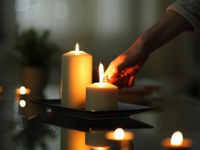 До 10 годин без світла: оновлено графіки відключень у Києві