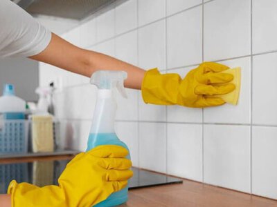 Як відновити білизну швів між плиткою: прості способи очищення