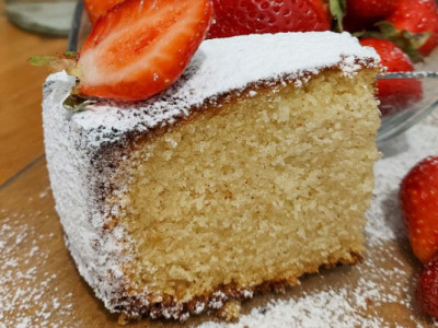 Манник, який завжди вдається: пишний, ніжний і з хрусткою скоринкою 