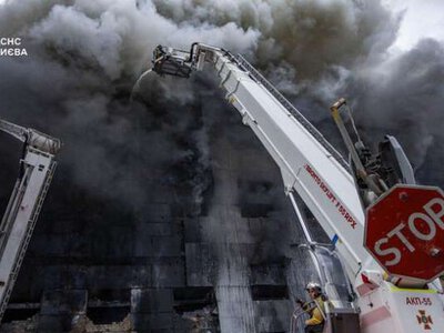 У Києві через ракетну атаку знищений склад Оптіма-Фарм на 100 млн доларів