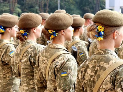 Мобілізація жінок: кому варто вже збирати документи й бути напоготові