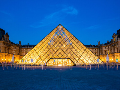 ЗМІ повідомляють, що допомогло поліції затримати підозрюваного у пограбуванні Лувру