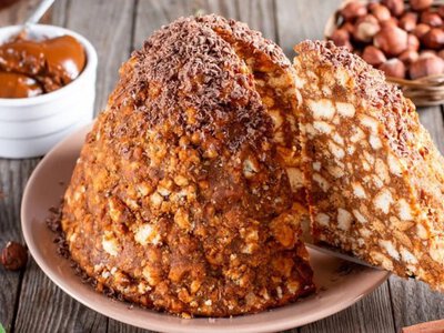 Забутий рецепт, який знову став вірусним: Мурашник рве серця солодкоїжок!