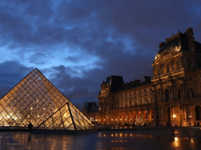 У Франції затримали двох підозрюваних у пограбуванні Лувру: що відомо