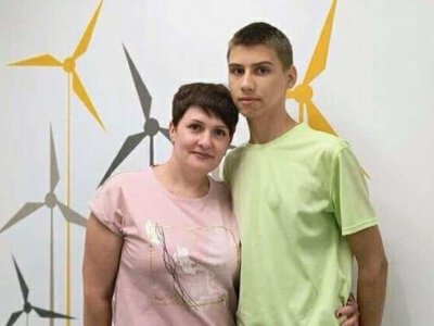 Жертвуючи собою: мама подарувала нирку 15-річному синові