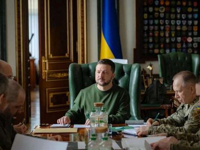 Зеленський доручив розширити географію ударів вглиб Росії