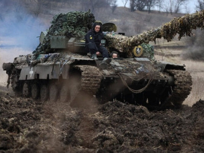 Путін змінює темп наступу, кидаючи всі сили наДонбас— The Financial Times