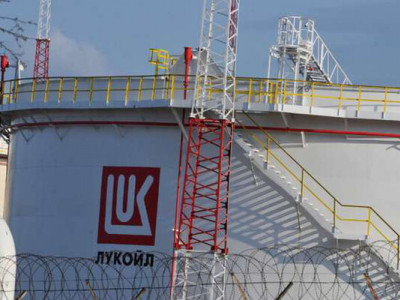 Лукойл заявив про продаж своїх закордонних активів через санкції