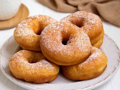 Ці бананові пончики підкорили TikTok — простий рецепт у тебе вдома