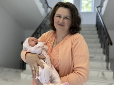 Жінка, якій діагностували безпліддя, народила сьому дитину