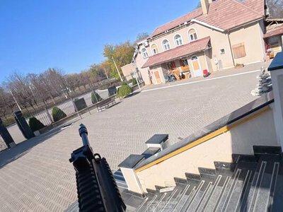 Офіцер ЗСУ врятував іноземну знімальну групу від російського FPV-дрона