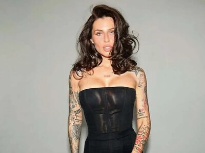 Білизна там зайва: скандальна Алхім показалася у відвертому образі