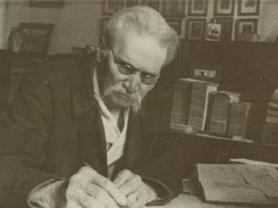 Таємниця погруддя Яворницького: що роками приховував артефакт