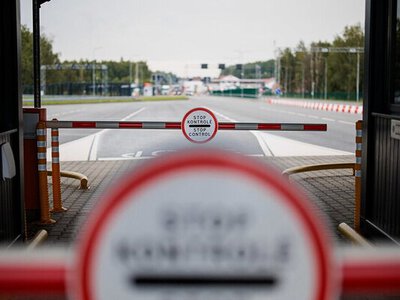 Литва перекрила кордон з білоруссю на місяць