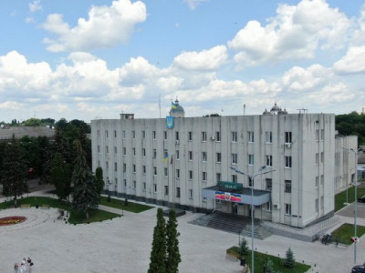 Таємні засідання виконкому: чому влада Ніжина закривається від громади