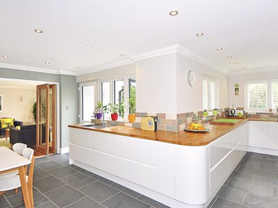 Як відмити духовку від жиру зсередини: практичні поради для господині