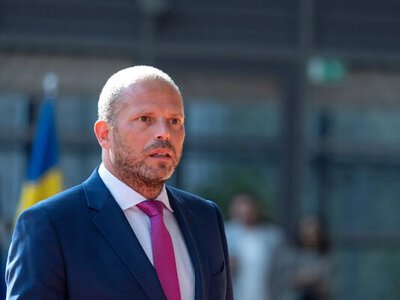 Міністр оборони Бельгії відповів Медведєву щодо ядерної загрози