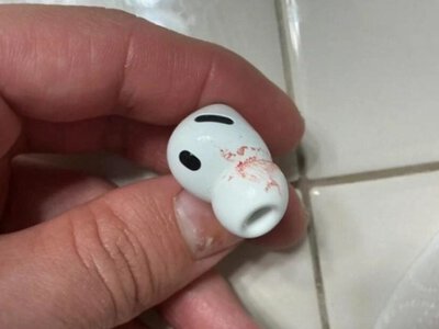 Кров з вух: нові AirPods Pro 3 викликають хвилю обурення