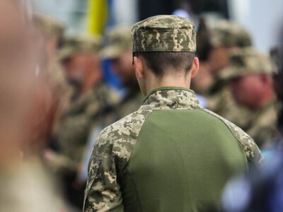 Мобілізованих тримають без зв’язку: що розповіли у ТЦК про реальні умови