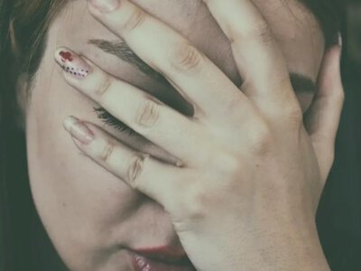 "Я з прокуратури!": п'яна жінка вчинила гучний скандал у ресторані Одеси