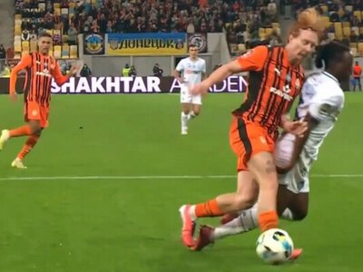 Шахтар – Динамо: екссуддя ФІФА розібрав епізод з непризначеним пенальті у ворота "гірників"