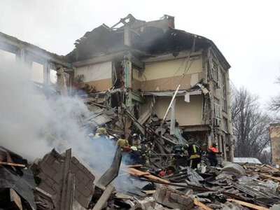 Шибки летять, вбиті лежать. Це були перехожі. Про російський обстріл Донеччині