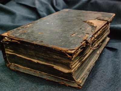 Раритет врятовано: невдала спроба вивезення стародруку обросла загадками