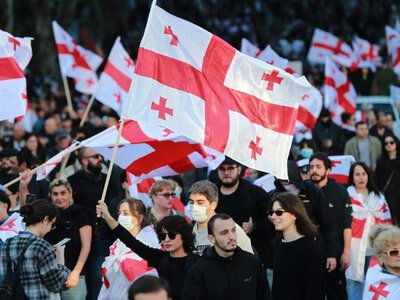 Грузія повстала проти проросійської влади!
