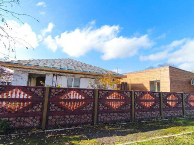 Родина, що втратила дім через обстріл, отримала модульний будинок