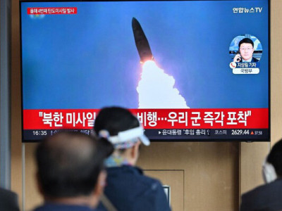 Кім Чен Ин пустив ракети на тлі візиту Гегсета до зони на кордоні двох Корей