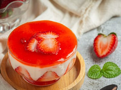 Як приготувати ніжний полуничний мус за 15 хвилин