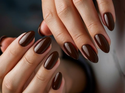 Який колір вибрати для манікюру: трендові відтінки для осені та зими