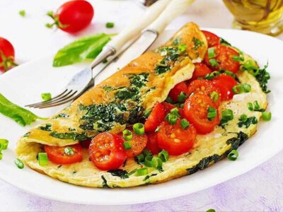 Як приготувати незвичний омлет на сніданок