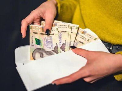 Зарплати в конвертах з'їдають до 300 мільярдів гривень з держбюджету