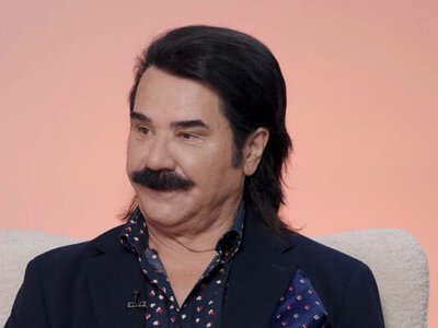 Павло Зібров заявив, що під його легендарними вусами є татуювання