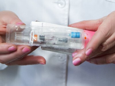 Хвиля захворюваності на ГРВІ: що терміново купити, поки аптеки не спорожніли