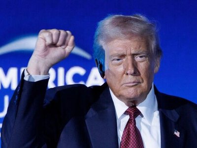 Трамп заявив, що два тижні тому говорив із Путіним про завершення війни. Питання: якої?