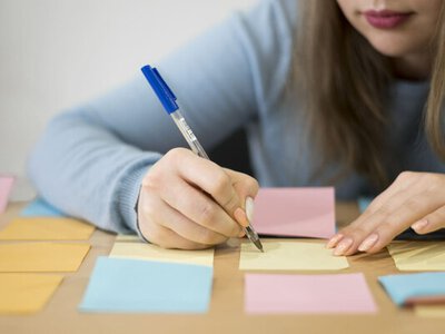 Як запам’ятовувати все без телефону: проста система нагадувань, яка справді працює