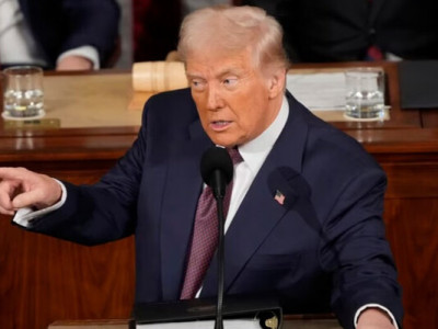 Трамп заявив, що експорт російської нафти «суттєво знизився» після санкцій США