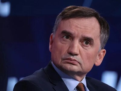 Ексміністр юстиції Польщі залишився в Угорщині через загрозу арешту