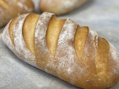 235 батонів, 1000 яєць: що можна купити на найвищу пенсію в Україні