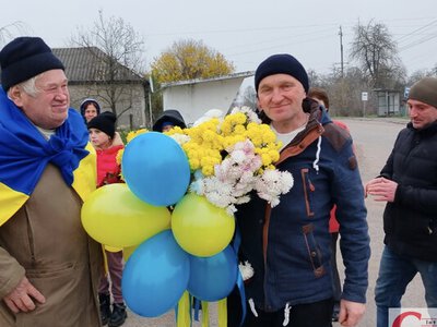 На Житомирщині зустріли військового Валерія Круковського, який повернувся з полону