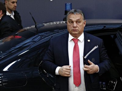 Білий дім назвав заяву Орбана щодо звільнення від санкцій брехнею